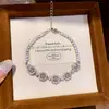 Pulsera Francesa de Lujo Ligero con Circonita Cuadrada Hueca Sentido del Diseño Personalidad de Nicho Pulsera Simple Sentido de Alta Gama Joyería de Mano