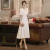 Vestido Blanco Usualmente Llevando Matrícula Francesa Vestido Blanco Vestido de Banquete de Compromiso Vestido de Noche para Mujer