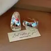 Pendientes de Aro Ancho en Forma de C Bañados en Oro Estilo Minimalista con un Diseño de Arco de Mosaico Espejado Sencillo y Elegante, Pendientes Transfronterizos