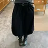 Novidades para o outono: Roupas femininas coreanas de Dongdaemun, saia elegante estilo coreano com botão de flor e cinto