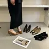 Zapatos de tacón de aguja cuadrados retro para mujer, nueva colección otoño/invierno 2026, elegantes, minimalistas, versátiles, zapatos de punta fina