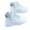 Sapatos Femininos de Cano Alto de Nicho Outono e Inverno 2023 Novos Tênis Esportivos Versáteis de Cintura Alta Tendência Casual Brancos
