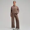 Jaqueta Esportiva Elegante com Gola Alta para Outono e Inverno, Manga Longa Slim Fit Versátil Modeladora Fitness Wear com Bolsos Grandes, Top Casual Solto