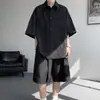 Conjunto de camisa e shorts de seda gelada com toque fresco para homens, verão, cleanfit, casual, esportivo, solto e relaxado.