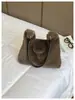 Bolsa de Peluche de Gran Capacidad para Otoño e Invierno al por Mayor para Mujer, Bolso Tote Nuevo Estilo Coreano Elegante de Nicho, Bolso de Hombro Único Esponjoso para Debajo del Brazo