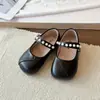 Elegantes Zapatos Mary Jane de Perlas para Niñas 2026 Estilo Nuevo Primavera/Otoño Estilo Hada para Niñas de Corte Bajo Versátiles Suela Suave Zapatos Pequeños de Cuero