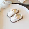 Nueva colección de otoño de zapatos de vestir sencillos para niños: Zapatos de princesa estilo francés con detalles de lazo, suela suave y antideslizante, para niñas de 3 a 6 años