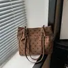 Outono de 2026 Nova Bolsa de Trabalho Elegante e Simples Bolsa de Ombro da Moda Estilo Coreano Bolsa Tote Chic de Bolinhas para Mulheres