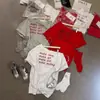 Camiseta Retro Feminina Plus Size com Estampa de Letras, Manga Curta de Um Ombro, Design de Verão para Mulheres um Pouco Cheinhas, Caimento Solto Único, Top Emagrecedor