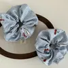 Scrunchie Bordado de Cereja Doce e Fofo, Elástico de Cabelo Elegante e Estiloso para Mulheres