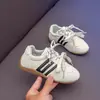 Zapatillas Deportivas Alemanas Sencillas Estilo Ballet Niña 2026 Nuevo Otoño/Invierno Zapatos de Patinaje para Niños Niña Planos Doble Correa Zapatos Casuales