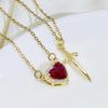 Colar de Aço Titânio Espada Amor Vermelho Pingente de Duas Peças Zircônia Micro-cravada Piercing de Coração de Uma Vez Corrente Clavicular Empilhada