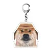 Un compañero de clase me dio un llavero de meme de Shiba Inu, un colgante de llavero acrílico, un artículo creativo y divertido.