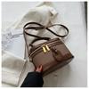 Bolsa Caixa de Design de Nicho Nova e Moderna 2025, Bolsa de Mão Retrô Fashionável, Bolsa de Ombro Transversal Popular, Bolsa Pequena