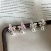 Brincos de Borboleta com Gotejamento de Tinta Rosa, Zircônia e Pérola para Mulheres, Delicados e Estilosos, Brincos da Moda e Versáteis