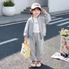 Traje de Primavera y Otoño para Niñas 2026 Nuevo Estilo de Moda Conjunto de Dos Piezas con Cuello Alto y Estrella de Cinco Puntas para Niños Ropa Casual Deportiva de Otoño