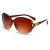 Gafas de Sol Clásicas con Cabeza de Zorro Modernas para Mujer Marco Grande Gafas con Protección UV Puesto Callejero Vendedor del Mercado Nocturno Gafas de Sol