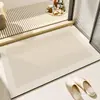 Tapete de banheiro em terra de diatomáceas estilo wabi-sabi, tapete de pé absorvente e antiderrapante para vaso sanitário, tapete de chão de secagem rápida para entrada de banheiro doméstico