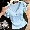 Camiseta de Manga Corta con Cuello en V y Diseño de Hoja de Loto Estilo Nuevo 2026 para Mujer, Moda de Verano Elegante, Corte Ajustado, Versátil, Top de Hombro Normal