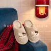Pantuflas de algodón para mujer de otoño e invierno, con un diseño dulce y lindo de gato de dibujos animados, cálidas y esponjosas, perfectas para estar en casa.
