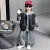 Conjunto de Tres Piezas de Chaleco de Cuero para Niños de Primavera y Otoño Estilo Coreano Fresco Moderno Casual para Niños Pequeños y Medianos Comercio Exterior Transfronterizo