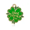 Série Festival Irlandês DIY Desenho Animado Esmalte Joias Acessórios Pingente Único Trevo Verde Pulseira Charme