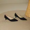 Saltos Agulha Bico Fino Boca Rasa Franceses para Mulheres 2025 Primavera & Outono Novos Kitten Heels Sapatos de Trabalho Confortáveis de Couro Macio para o Trabalho