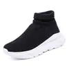 Nuevos calcetines-zapatos transfronterizos para hombre para otoño e invierno, zapatos slip-on ligeros para pareja, zapatos deportivos casuales de aumento de altura para hombre