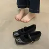 Zapatos Cuadrados de Estilo Francés para la Noche con Forro de Lana para Mujer Otoño e Invierno 2025 Zapatos Mary Jane Pequeños de Cuero Zapatos Peludos Calzado de Exterior Zapatos de Algodón