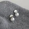 Nuevos Pendientes de Flor Hueca Fresca para Mujer, Pendientes Espirales de Gama Alta de Nicho, Elegantes Pendientes Versátiles de Flor Pequeña