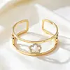 Joyería Transfronteriza Europea y Americana Nicho Diseño de Flor de Cinco Pétalos con Incrustación de Diamante, Pulsera de Gama Alta, Pulsera de Moda Versátil, Accesorio para la Muñeca