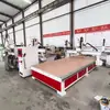 Herramienta de cambio en línea recta CNC Lu tallado CNC panel muebles puerta de gabinete máquina de relieve máquina de grabado de productos de madera