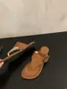 Sandalias de punta cerrada estilo coreano First Encounter Season para mujer, calzado de verano para exteriores, nuevas sandalias planas antideslizantes 2026, tacón bajo