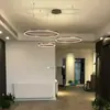 Candelabro Minimalista Creativo para Sala de Estar, Estilo Italiano Circular Personalidad Creativa Luz de Lujo Colgante para Comedor, Iluminación Zhongshan