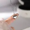 Collar de Corazón, Pequeño, Sencillo y Elegante, Cadena Corta para Clavícula, Collar de Moda, Corazón de Melocotón Sexy en Forma de Corazón, Estilo Súper Hada y Genial
