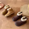 Botas de Nieve para Niñas 2026 Invierno Más Terciopelo Cálido Superficie de Terciopelo Escarchado Suela Suave Antideslizante Cierre Trasero de Moda Versátiles Botas de Algodón