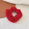 Ambiente de Año Nuevo 2025 Scrunchie de Felpa Roja Otoño e Invierno Aclarador Goma para el Cabello Accesorios para Moño Femenino