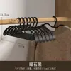 Colgador de cuello corto Lyu Pintian para boca encoge el cuello para ahorrar espacio guardarropa colgante doméstico sin marca anti-hombro antideslizante secado soporte para ropa grande
