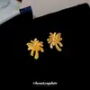 Aretes y Collar de Fuegos Artificiales Chapados en Oro Real, Set de Joyería Versátil Estilo Retro Francés, Accesorios de Lujo Ligero de Alta Gama para Mujeres