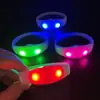 Pulsera Luminosa Controlada Remotamente de Venta Caliente Transfronteriza con 15 Colores, Impresión de Logo Personalizable, Pulsera LED Parpadeante Controlada en Campo
