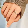 Anillo Transfronterizo de Plata de Ley S925 con Hebilla Trenzada, Anillo Bicolor Electrochapado para Mujer, Anillo Sencillo y de Moda para el Dedo Índice Estilo Europeo y Americano