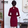 Vestido Cheongsam modificado com ácido acético para meia-idade e idosos estilo chinês retrô primavera novo forrado com fleece espessado atacado