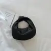 Bolsa de teléfono móvil de verano, bolso de mano para mujer, nuevo bolso de hombro chic estilo coreano de moda 2026, elegante bolso pequeño tejido para el antebrazo