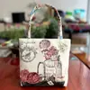 Bolso nuevo de estilo étnico, con tela color arena y bordado, un diseño fresco y casual, con bordado de hilo dorado a doble cara, una bolsa pequeña de tela y una bolsa estilo Hanfu
