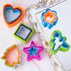 Herramientas para hornear Molde para galletas DIY Molde para prensar fondant Estrella de cinco puntas Hombre de jengibre Flor de ciruelo Árbol de Navidad Molde cortador de plástico Juego de 5 piezas