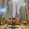 Elevación mecánica pequeña móvil iluminación faro máquina equipo arrastre móvil iluminación faro fabricantes mayoristas