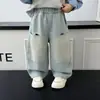 2167 Pantalones Vaqueros de Primavera y Otoño para Niños Estilo Coreano para Niños Pequeños Pantalones Elegantes de Pierna Curva 2026 Nuevos Pantalones de Otoño para Niños Modernos