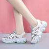 Summer Daddy Mesh Sapatos Respiráveis ins Sandálias de Bico Recortado para Mulheres Salto Médio Verão Novo Flat Thick Sole Wavy Sole
