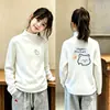 Camiseta Térmica de Fleece com Manga Longa para Meninas Infantil Primavera Outono Inverno Gola Alta Meia Camada de Base para Crianças Médias e Grandes Camiseta Estampada
