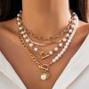 Conjunto de Pulseiras Femininas Moda Simples para o Dia a Dia Corrente Dourada Pulseira de Pérola Corrente de Cobra Tag Redonda da Marca Fecho de Botão